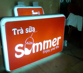 Tại sao nên hay không nên làm hộp đèn giá rẻ?